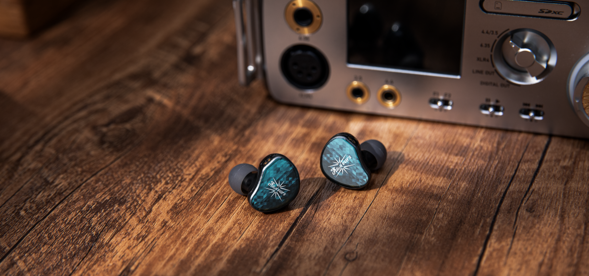 slider image slider_item_cqHQRa