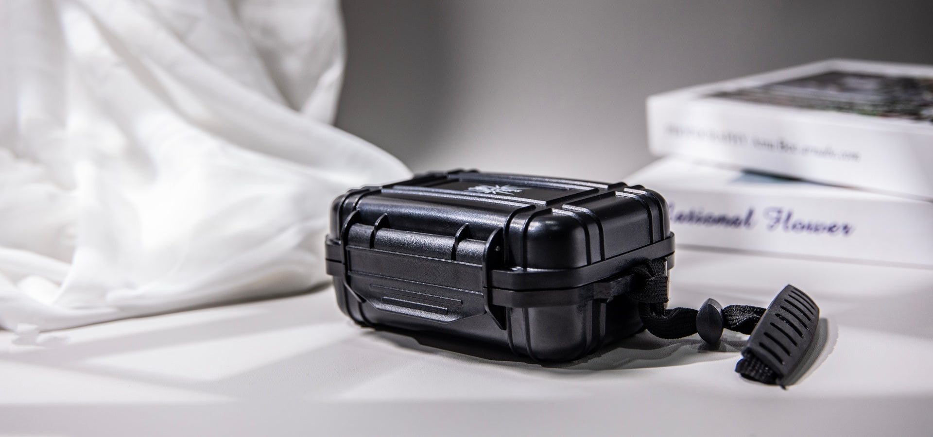 【自作】IE 版シェル使用 IEM ケーブル、イヤピ、ケース付き Kiwi Ears Sonicap | Premium Waterproof IEM Case for Travel and